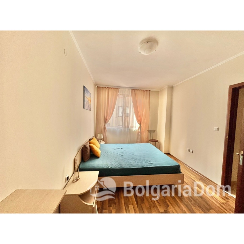 Квартира с двумя спальнями с отличной локацией 78 м²