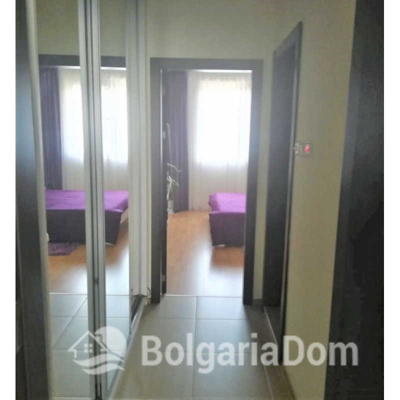 Стильная и просторная квартира в красивом комплексе 71 м²