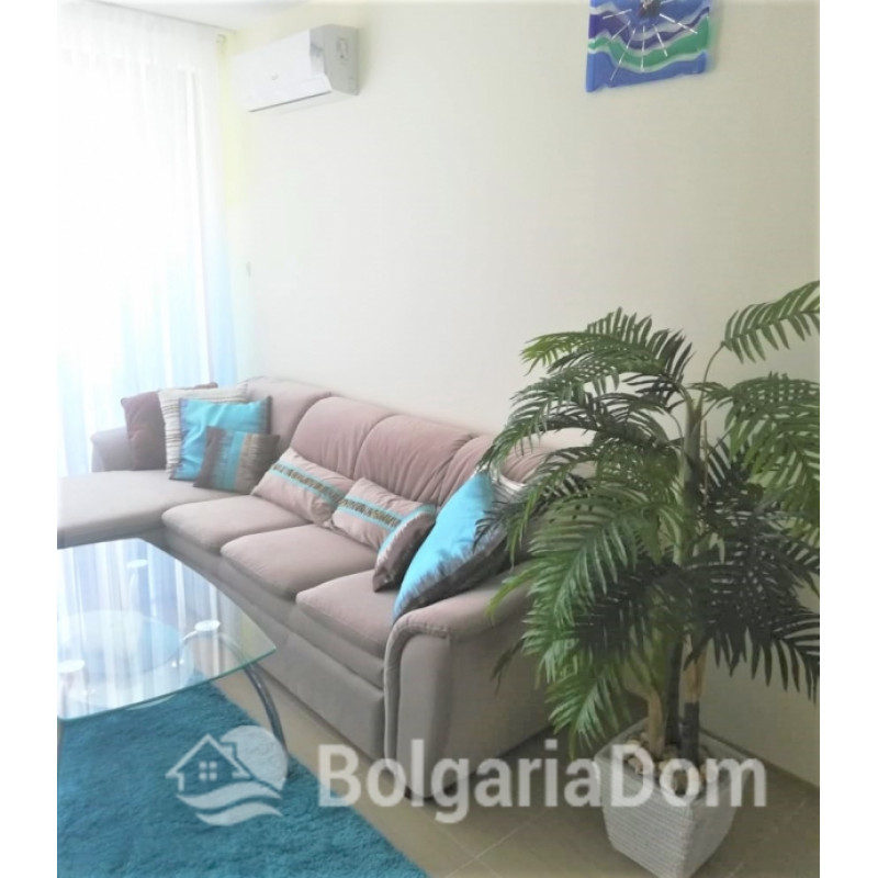 Стильная и просторная квартира в красивом комплексе 71 м²