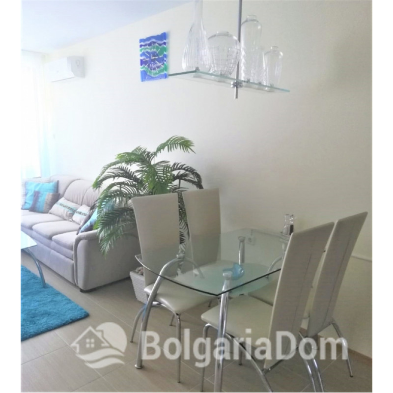 Стильная и просторная квартира в красивом комплексе 71 м²