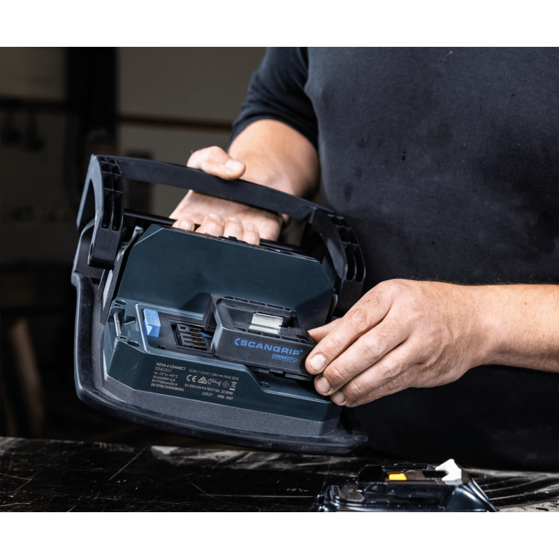 Scangrip Nova 4 Connect. Потужний прожектор з Bluetooth управлінням