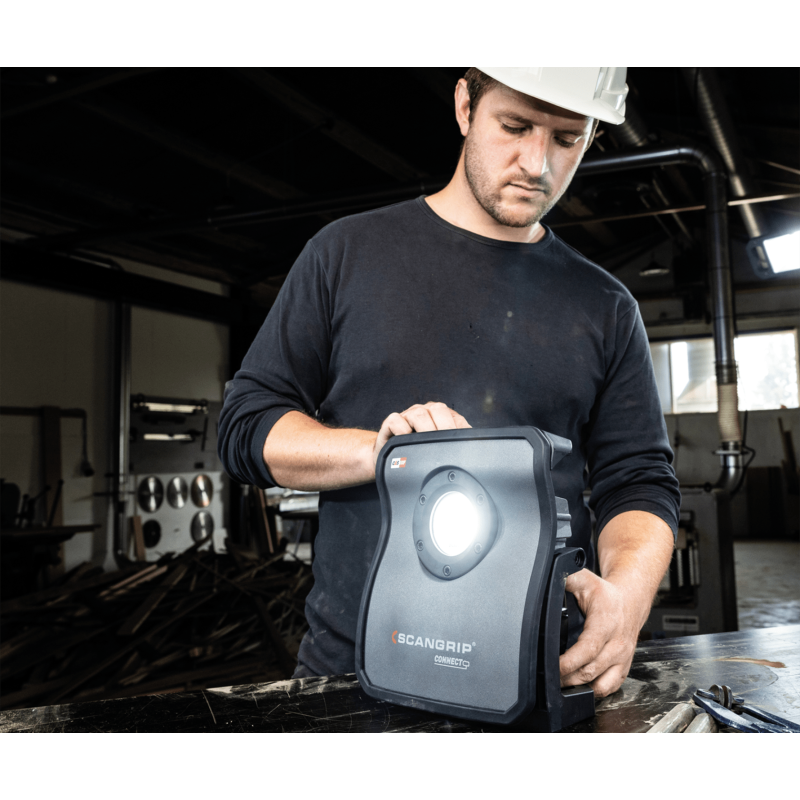 Scangrip Nova 4 Connect. Потужний прожектор з Bluetooth управлінням