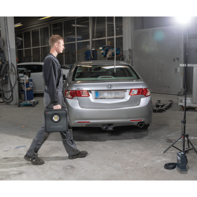 Scangrip Nova 10 SPS 10000 lm. Потужний прожектор з Bluetooth управлінням