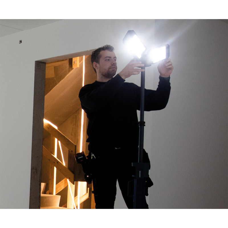 Scangrip Tower Lite CAS. Прожектор на телескопічному штативі