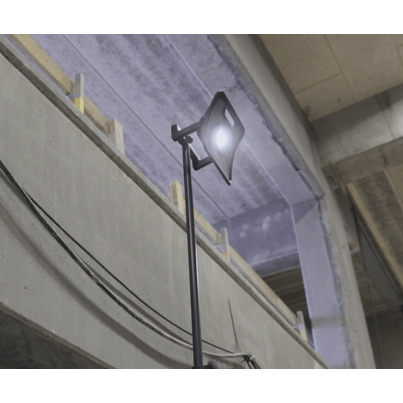 Scangrip Nova 12K 12000 lm. Потужний універсальний прожектор із блютуз