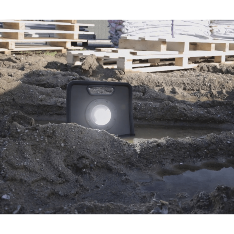 Scangrip Nova 12K 12000 lm. Потужний універсальний прожектор із блютуз