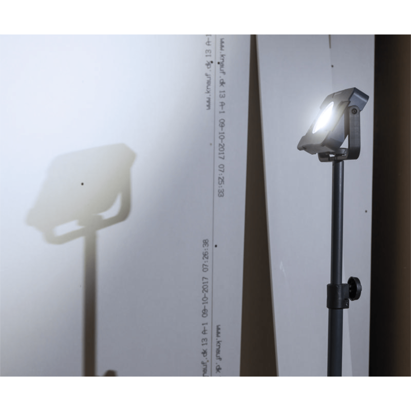 Scangrip Flood Lite M. Прожектор на 2000 люмен