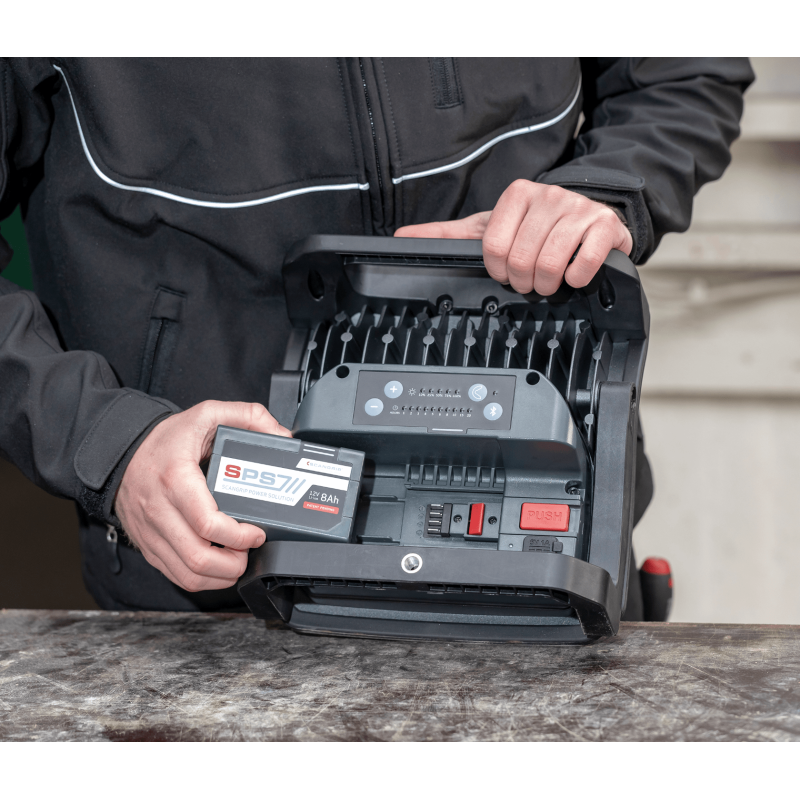 Scangrip Nova 4 SPS 4000 lm. Потужний прожектор з Bluetooth управлінням