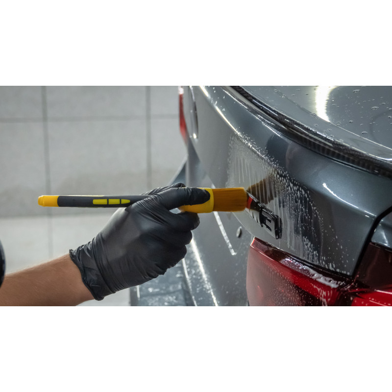 Work Stuff Detailing Brush Rubber Albino 30 mm. Хімстійкий синтетичний пензель з прогумованою ручкою