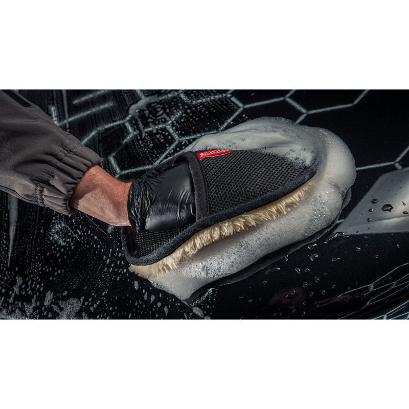 Вовняна рукавиця SGCB Lambs Wool Car Wash Mitt. Для ручної мийки кузова