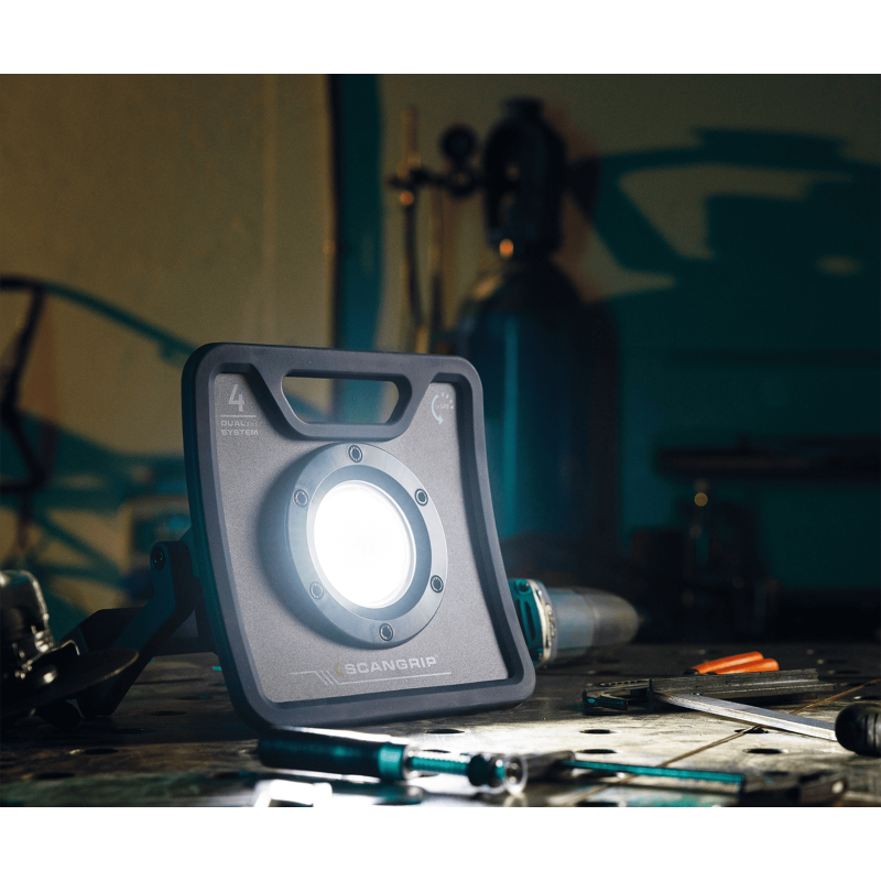Світлодіодний прожектор Scangrip NOVA 4 C+R for Life. З мережевим кабелем та акумулятором