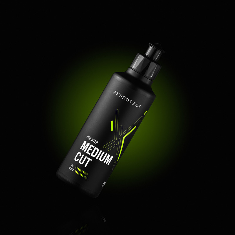 Середньозерниста однокрокова полірувальна паста на водній основі FX Protect Medium Cut, 250мл