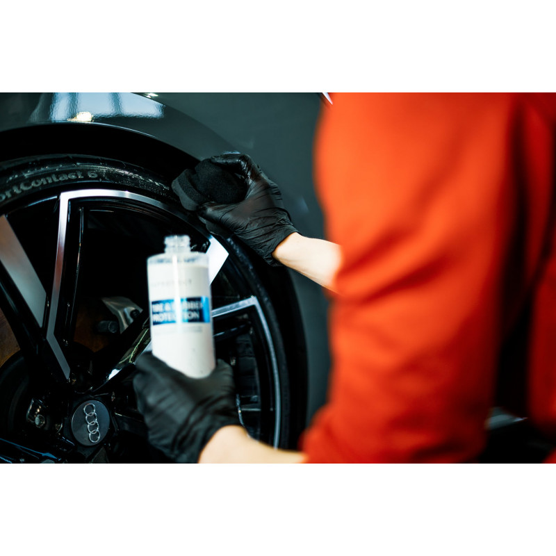 Засіб для захисту та догляду за шинами та гумовими покриттями з кокосовим маслом та кремнійорганічними полімерами FX Protect Tire And Rubber Protection, 50мл