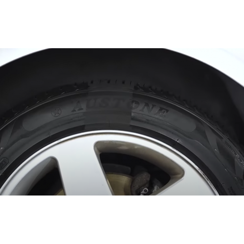 Засіб для чорніння гумиі зовнішнього пластику із вмістом графену FX PROTECT Graphene Tire Gel, 500мл